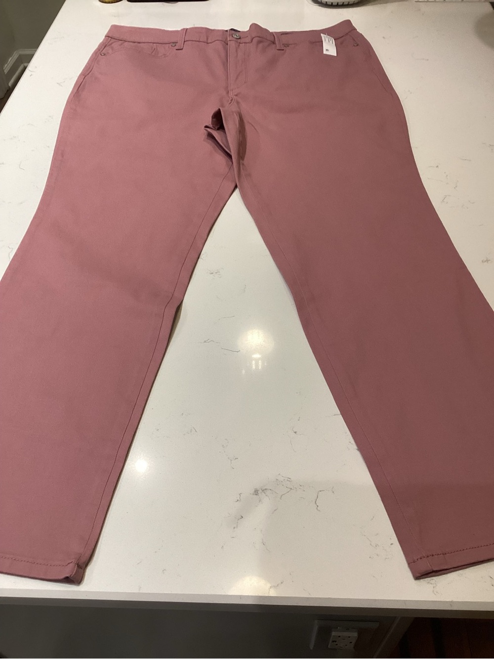 Gloria Vanderbilt Straight Leg Pants in Rose Blush